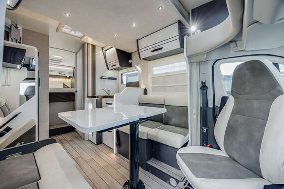 avantgarde-381-centraal bed-face to face-half integraal-camper-motorhome-mobilhome (7) -  - McLouis Avantgarde 381 - Ford