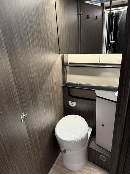 carat-479-mclouis-twinbedden-l salon-motorhome-mobilhome-camper (17) -  - McLouis Carat 479 Ford