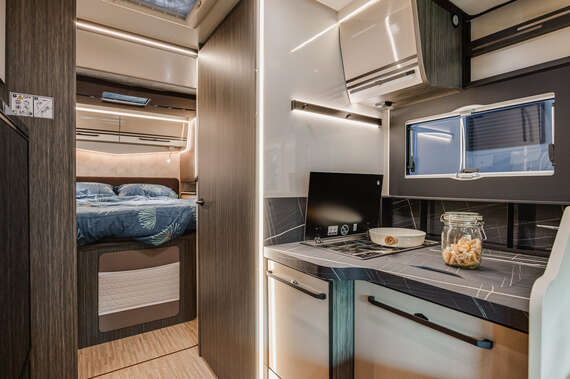 carat-481-centraal bed-mclouis-motorhome-mobilhome-camper (25) -  - McLouis Carat 481 Fiat