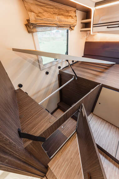 carat-470-mclouis-twinbedden-face a face-motorhome-mobilhome-camper-kopen-huren (28) -  - McLouis Carat 470 Ford