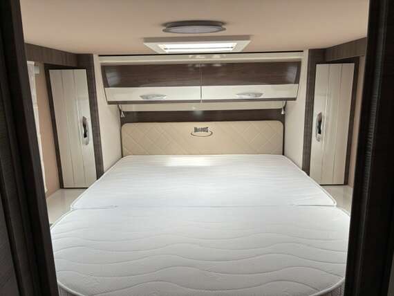 McLouis Carat-479-centraal bed-queensbed- veurne-half integraal (9) -  - McLouis Carat 479