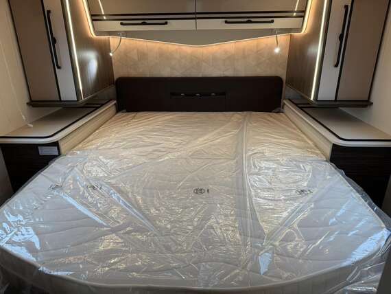 carat-479-mclouis-twinbedden-l salon-motorhome-mobilhome-camper (9) -  - McLouis Carat 479 Ford