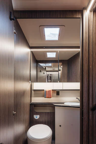 Carat-MC4-McLouis-half integraal-motorhome-mobilhome-camper-473-twinbedden-ford-automaat (9) -  - McLouis Carat 473 - Ford