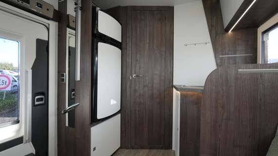 Benimar-Cocoon-488-chass-43582-17-scaled-motorhome-camper-mobilhome-half integraal (32) -  - Benimar Cocoon 488