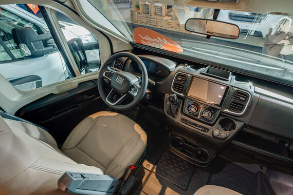 carat-481-centraal bed-mclouis-motorhome-mobilhome-camper (17) -  - McLouis Carat 481 Fiat