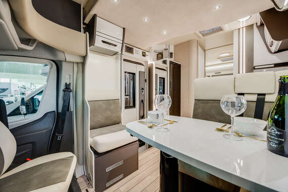 mclouis-avantgarde-373-twinbedden-camper-mobilhome-motorhome-veurne-northsea-kopen-huren (22) -  - McLouis Avantgarde 373 - Ford