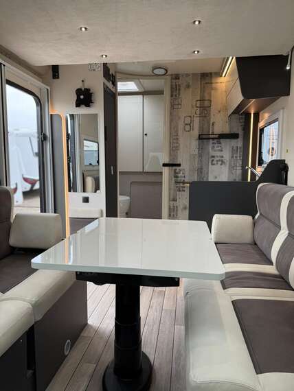 Avantgarde-Slim-337-mclouis-camper-motorhome-mobilhome-veurne-northsea (18) -  - McLouis Avantgarde Slim 337