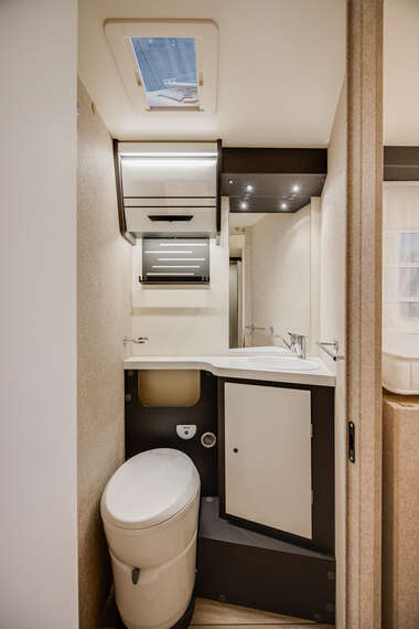 mclouis-avantgarde-373-twinbedden-camper-mobilhome-motorhome-veurne-northsea-kopen-huren (10) -  - McLouis Avantgarde 373 - Ford