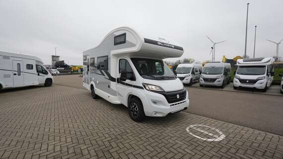 McLouis-glamys-322-alkoof-motorhome-mobilhome-camper-westvlaanderen-veurne-dicar-northsea (1) -  - McLouis Glamys A 322