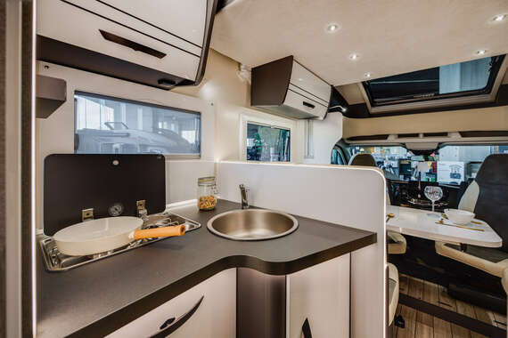 mclouis-avantgarde-373-twinbedden-camper-mobilhome-motorhome-veurne-northsea-kopen-huren (2) -  - McLouis Avantgarde 373 - Ford